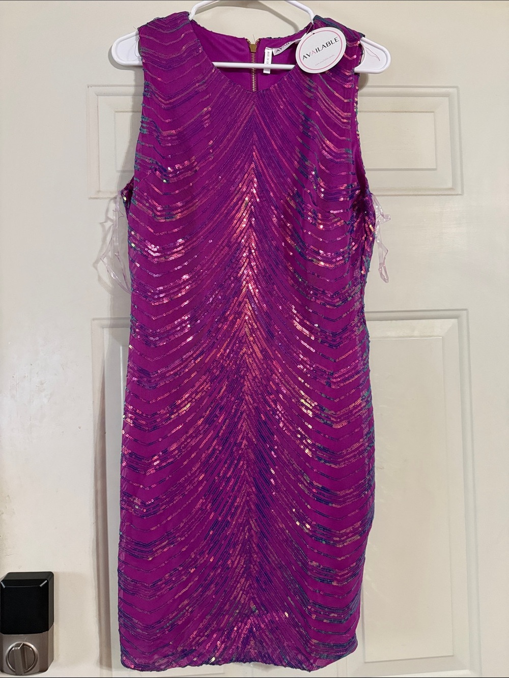 Sequin dress with zipper back - stretchy - Available brand - size L